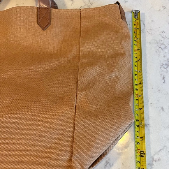 Thirty-One Camel Tote Bag with Strap - Picture 12 of 14